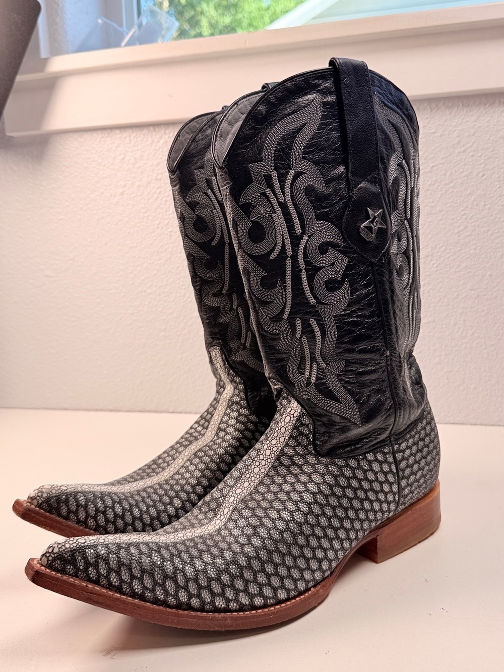Los Altos Mens Stingray Print Leather Cowboy Boots Black Gray 8.5 EE